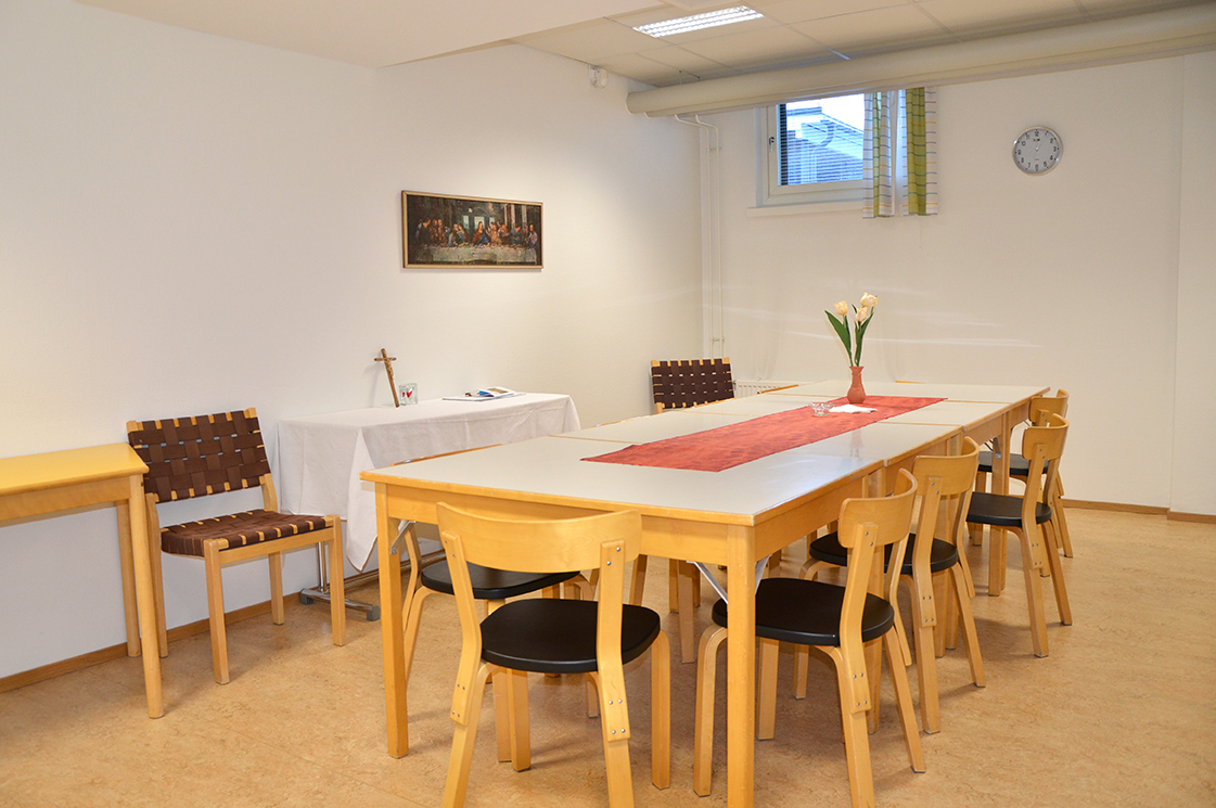 Solo (Kyrkbackens församlingshem) Solo i Kyrkbackens församlingshem.